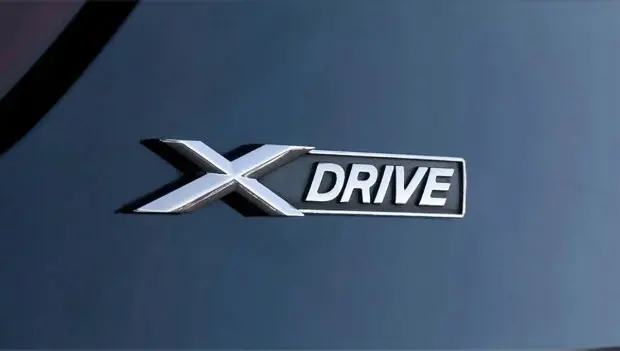 New BMW iX3 Stuns With a 500-Mile Range and More Affordable Trims on the Way