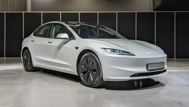Самый безопасный автомобиль 2025 года — это не Volvo и не Mercedes. Это Tesla Model 3