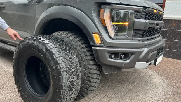 Why Buying Two Full Sets of Wheels Right Away Is a Bad Idea