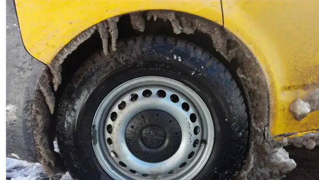 Snow and Grime Buildup on Fenders and Rocker Panels: How to Prevent Costly Damage