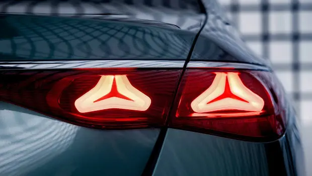 Mercedes Finds a Way to Simplify Wiring in Split Taillights: Patent Reveals the Idea