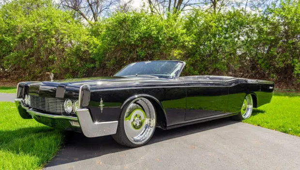 Lincoln Continental Custom Roadster: A Classic Restomod With Modern Performance