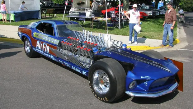 The 4-Engine Ford Mustang With More Than 2,000 HP: A Crazy Dragster From the U.S.