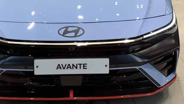 Eighth-Generation Hyundai Avante to Resemble Tesla: Prototype Spotted on Road Tests