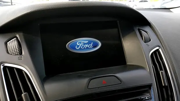 Ford Patents a New Display Technology Called Dual View Display