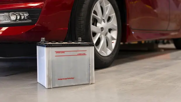 Many Americans Don't Know the Right Way to Charge a Car Battery at Home