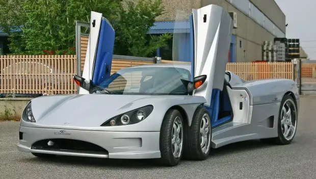 Seven Unusual Cars That Broke the Rules With Their Wheel Designs