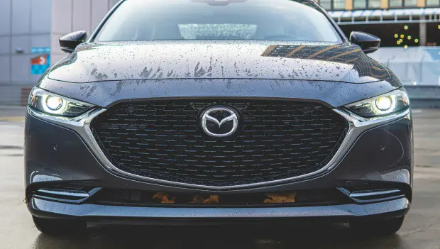 Ce que signifient vraiment le nom et le logo de Mazda : peu de gens connaissent toute l’histoire