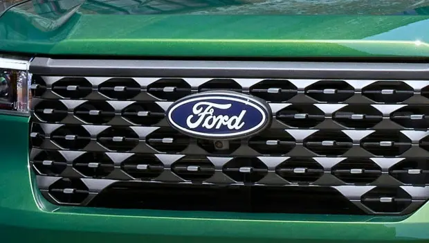 Az USA-ban a Ford több mint 200 ezer autót hív vissza a multimédia rendszer hibája miatt