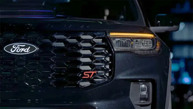Ford Explorer ST Gets a New Blacked-Out Package