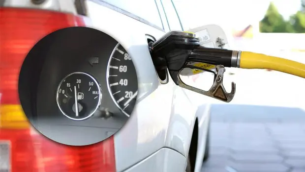Tu coche puede gastar más gasolina este otoño: esta es la sorprendente razón