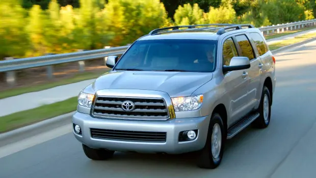 9 Vehicles That Can Easily Last More Than 300,000 Miles