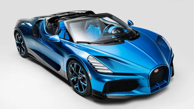 Bugatti Dresses the W16 Mistral Roadster in a Dragonfly-Inspired Design