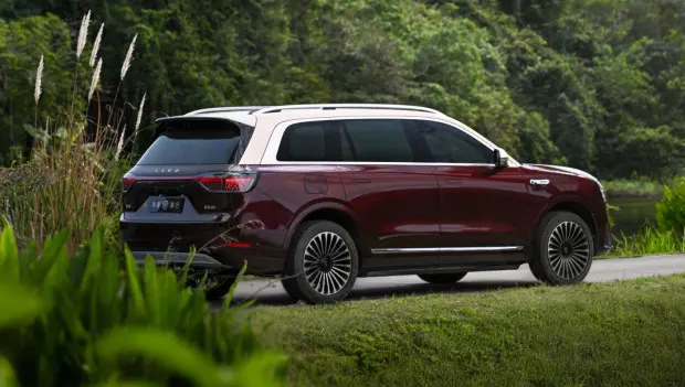 Overseas AITO M9 Infotainment System Unveiled With Localized Navigation, HUAWEI ADS, and Global App Support