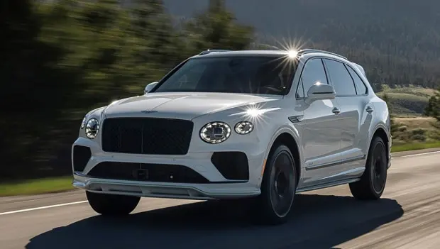 New Bentley Bentayga Speed: 4 Cylinders Less, 15 HP More, and a Drift Mode