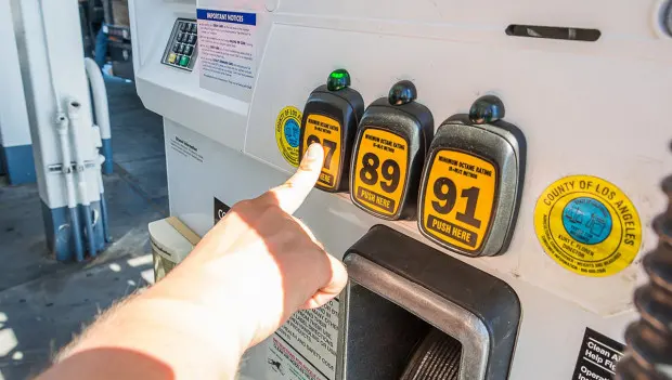 How Often—and How Properly—to Refuel Your Car So It Lasts Longer