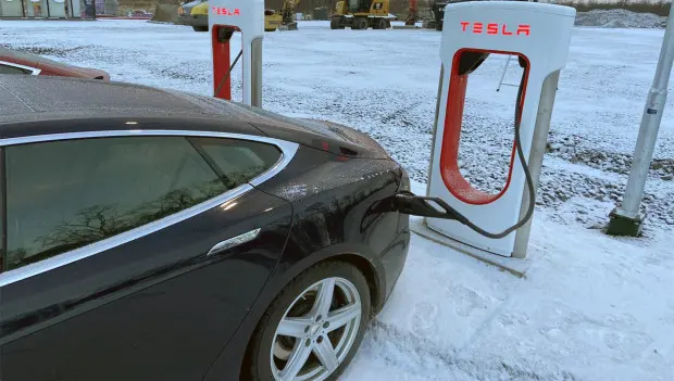 Tesla Got Tired of Winter Hassles and Added a Clever Hack Owners Will Appreciate