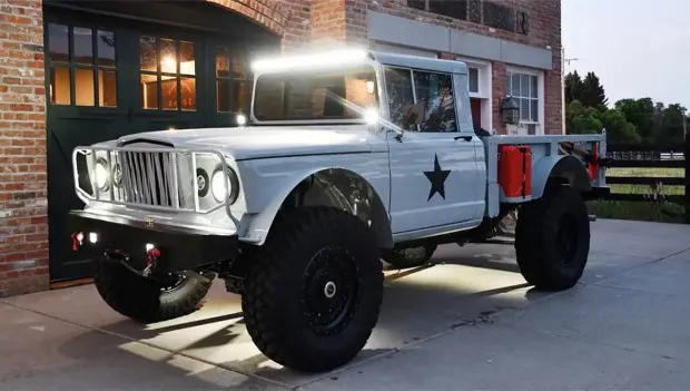 Resurrected Military Kaiser-Jeep M715 Packs a Hemi Under the Hood