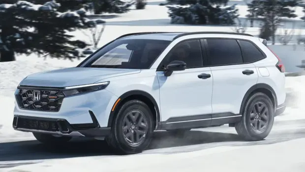 Honda Unveils Two Factory Custom Packages for the New-Generation CR-V