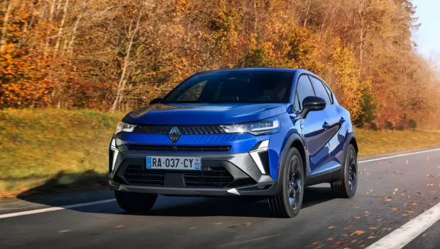 Two Tanks, One Record: Renault Captur Promises Up to 870 Miles Between Fill-Ups