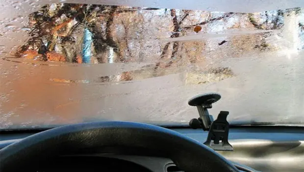 5 Practical Tips and Clever Hacks to Stop Car Windows from Fogging Up
