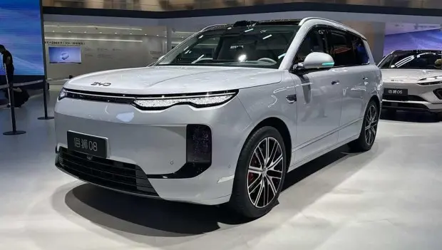 BYD Sealion 08 fera ses débuts le 2 septembre avec une batterie de 115 kWh