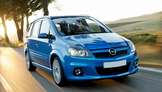 Потужна знахідка: у Львові побачили унікальну Opel Zafira OPC  – 240 к.с. під капотом