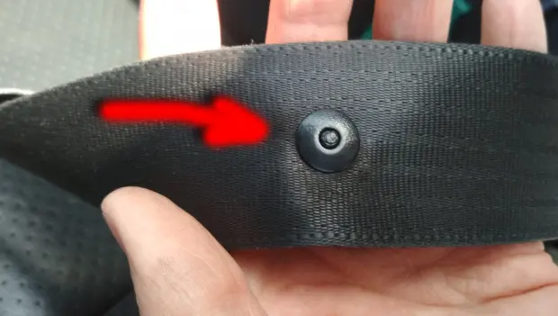 Not Everyone Knows What That Small Button on a Seat Belt Is For—and How to Use It Properly