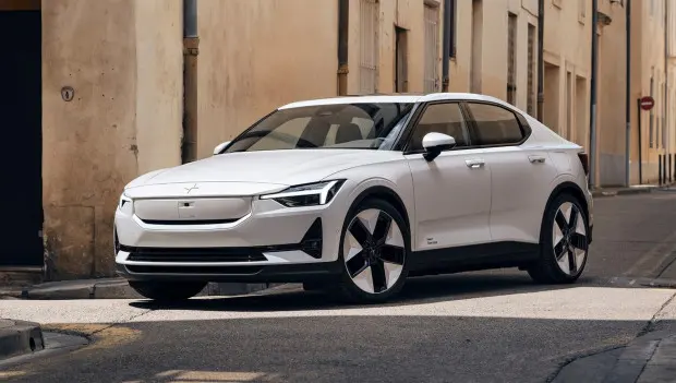 Polestar 7 presenta un design audace e sfacciato: in arrivo