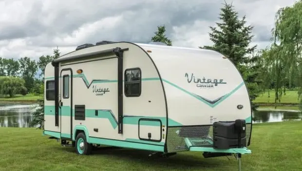 Vintage Looks, Modern Comfort: Gulf Stream's Vintage Cruiser 19TWD Blends Classic Style With Today's RV Features