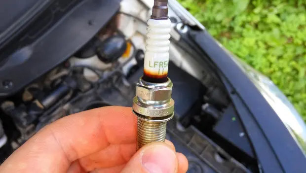 Most American Mechanics Don’t Know This: The Brown Ring on Spark Plugs — Replace or Keep Driving?