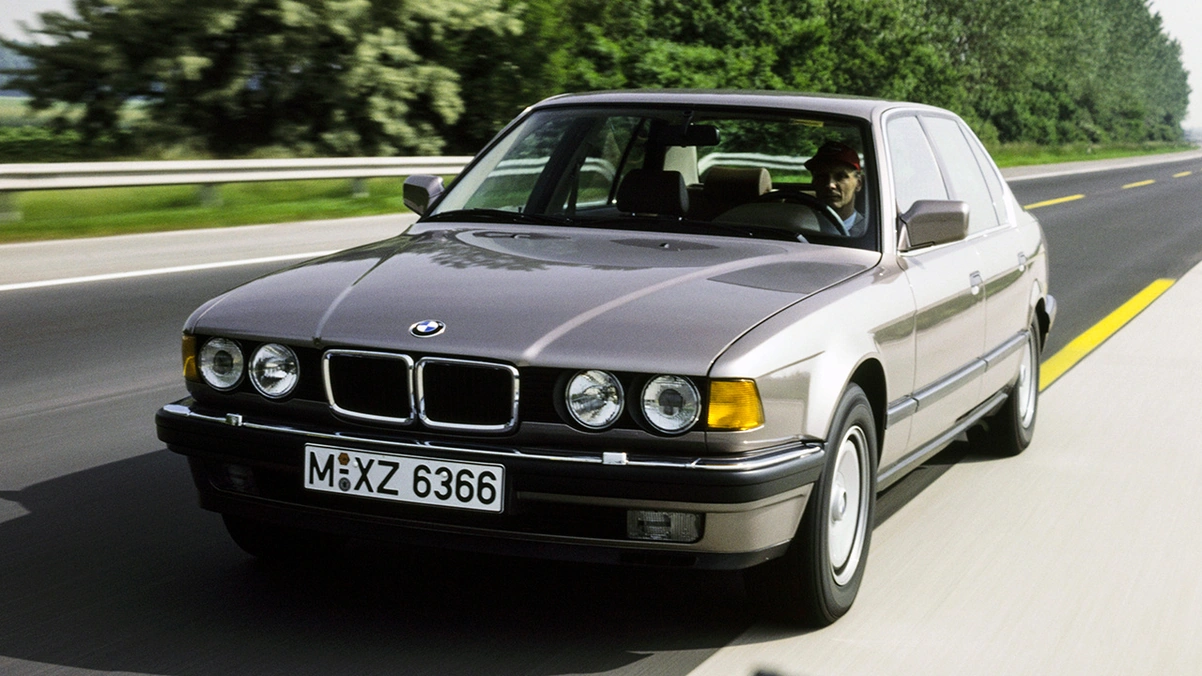 BMW 750iL E32