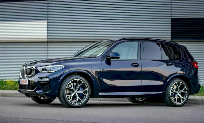 2025 BMW X5 Hybrid