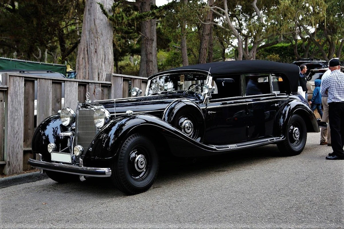 The Nazi leader drove a Mercedes‑Benz 770.