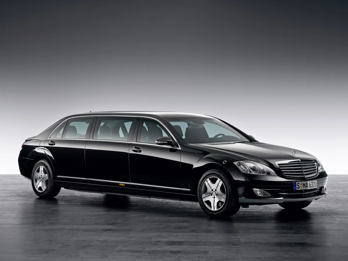 The North Korean leader once chose the Mercedes‑Maybach S600 Pullman for himself.