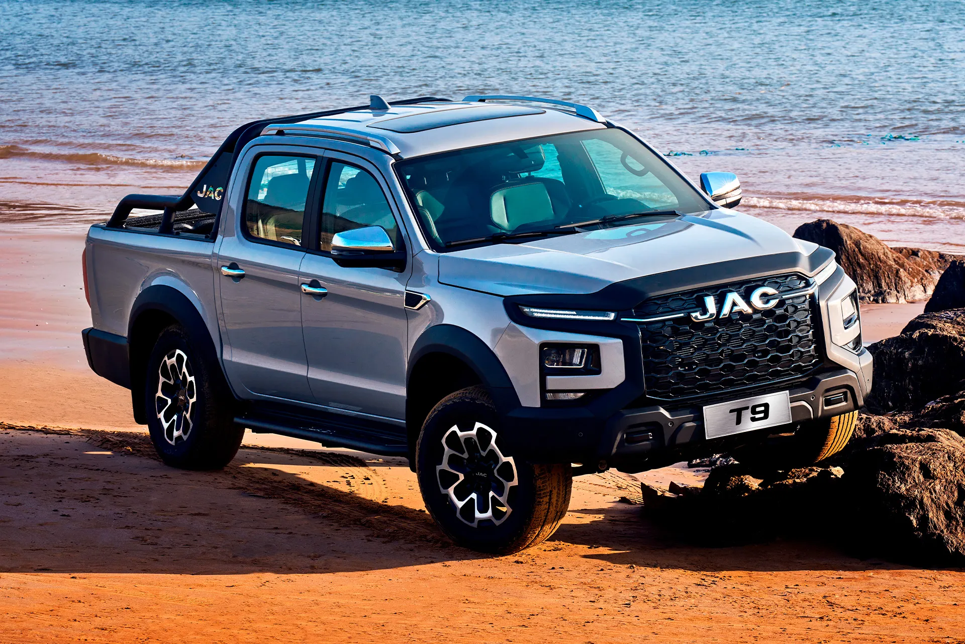 JAC T9