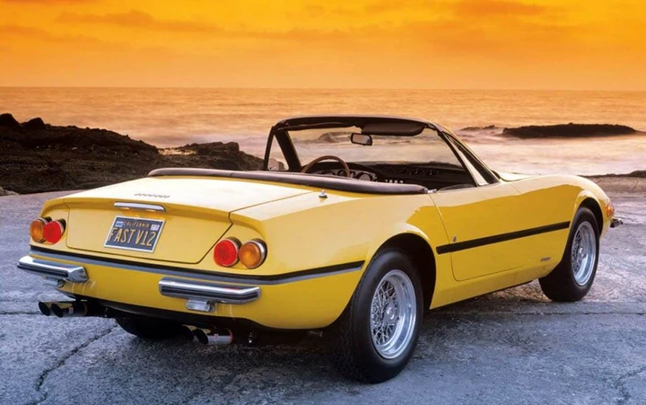 In 1969, the open-top version, the 365 GTS/4 (the letter S stood for spyder), made its debut. Only 122 cars were produced