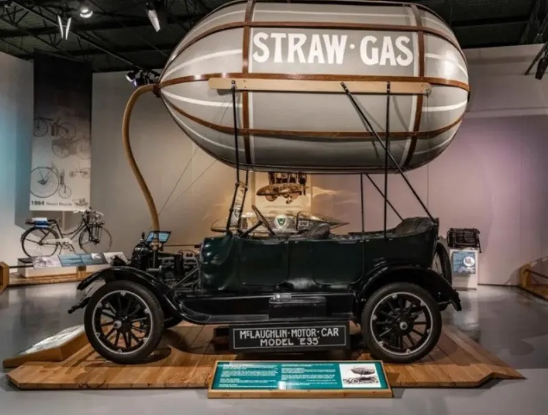 The gas was actually transported in these bags.