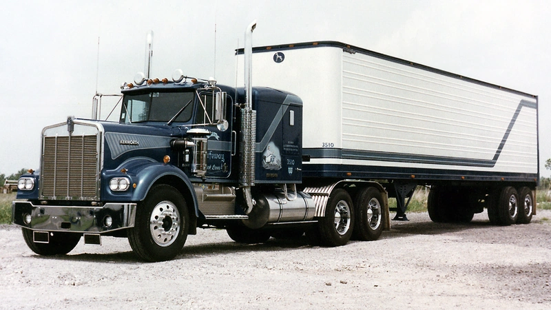 Kenworth W900