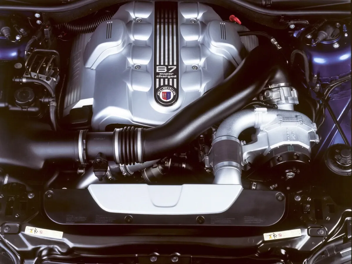 Alpina B7