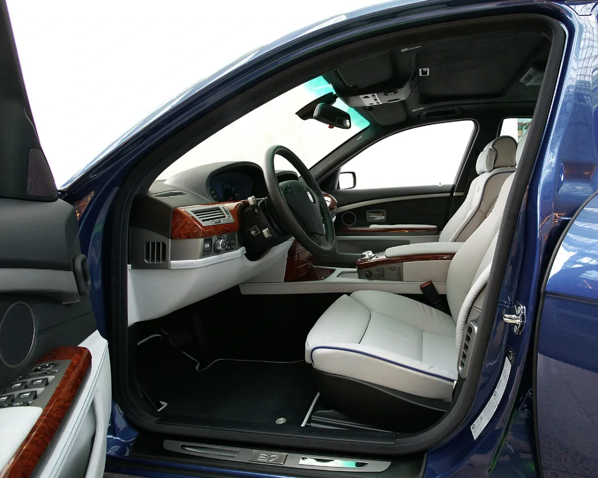 Alpina B7