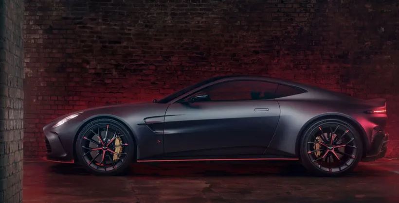 Aston Martin Vantage S: รถสปอร์ตสุดทรงพลังจากอังกฤษ