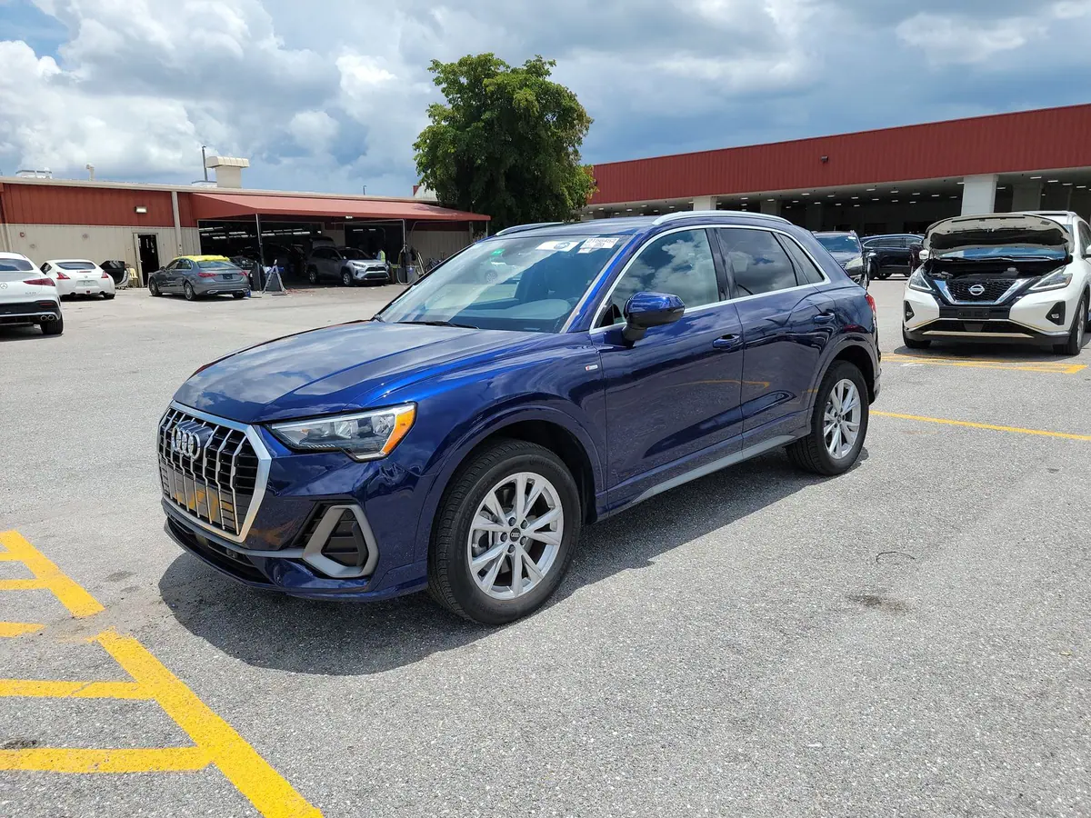 Audi Q3