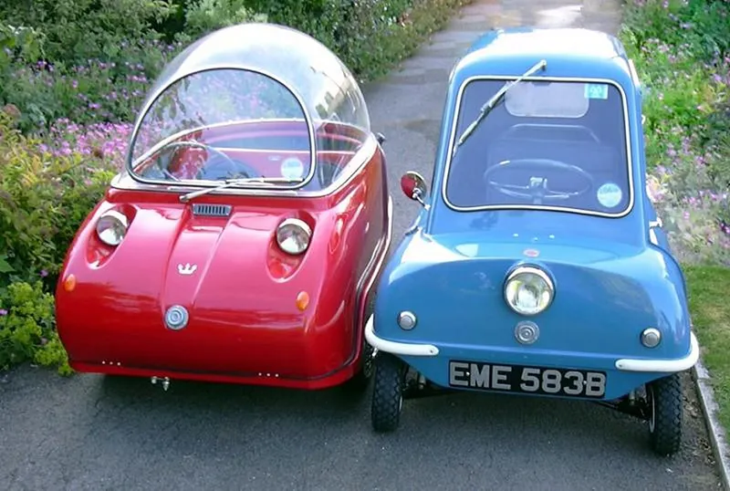 Red Peel Trident and blue Peel P50