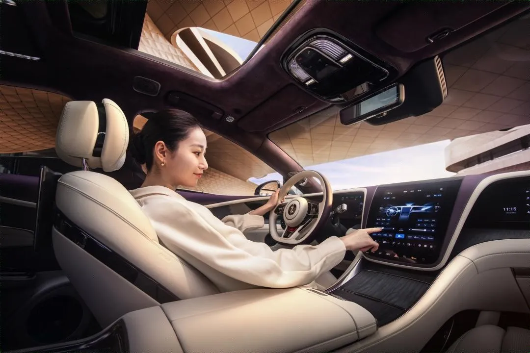 BYD Yangwang U7 - Interior