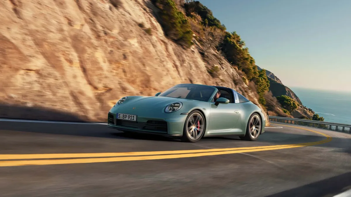 Porsche 911 Carrera 4S