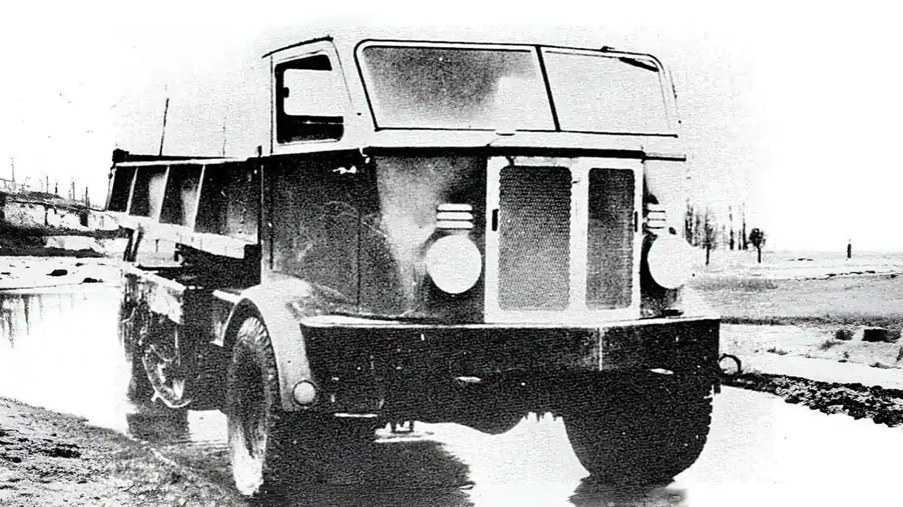 The Linn C-5 had front-wheel drive and dual-tire configuration on both axles
