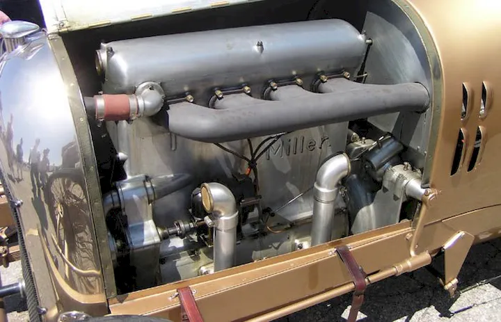 The "Golden Submarine's" 4.7-liter four-cylinder engine.