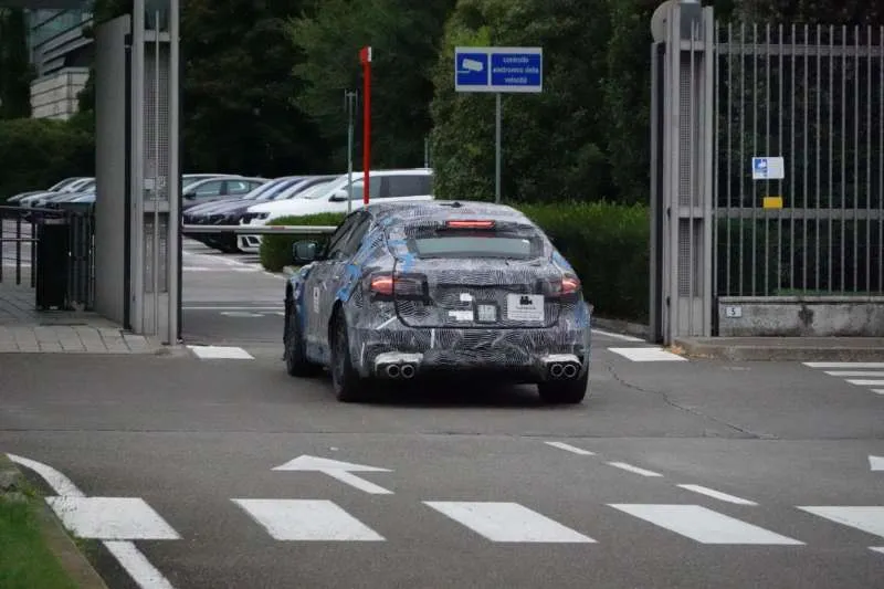 Ferrari test car on track — rear view. Photo: Weibo user “Piniluoshan”