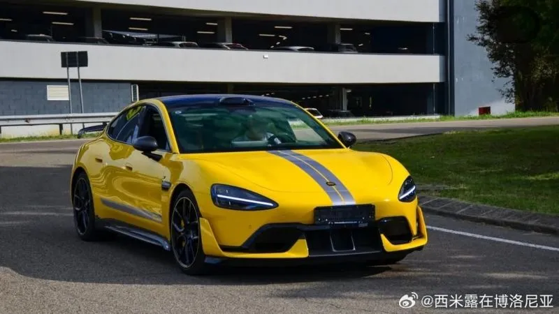 SU7 Ultra spotted at the Ferrari factory. Photo: Weibo user “Sago soup in Bologna”